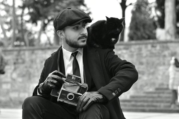 What are the key items to include for a professional yet stylish work outfit?